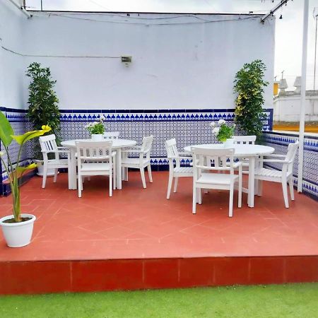 Residencia Viriato Hostel Seville Exterior photo